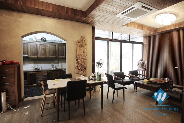 Nice house with nice design for rent in Tay ho area 