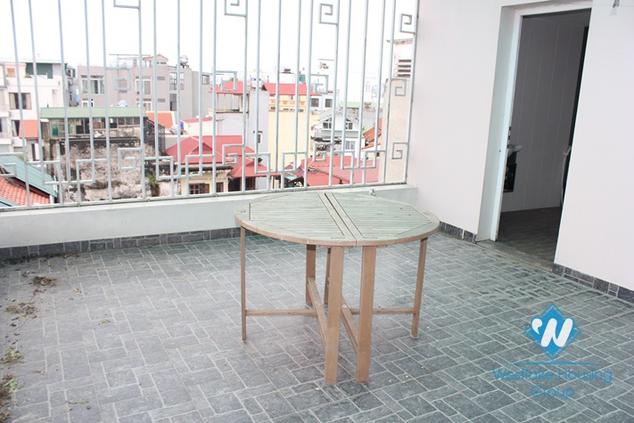 Lake view house for rent in Dang Thai Mai st, Tay ho, Ha Noi