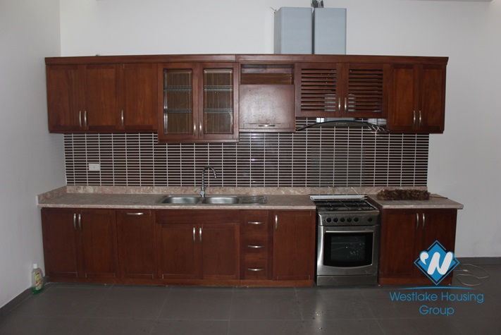 Lake view house for rent in Dang Thai Mai st, Tay ho, Ha Noi
