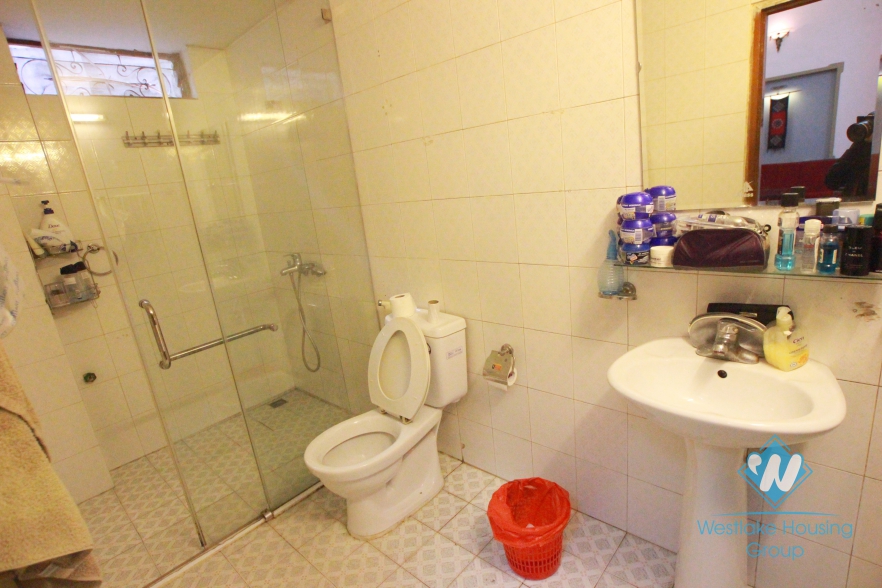 Cheap house for rent in Au Co, Tay Ho, Ha Noi