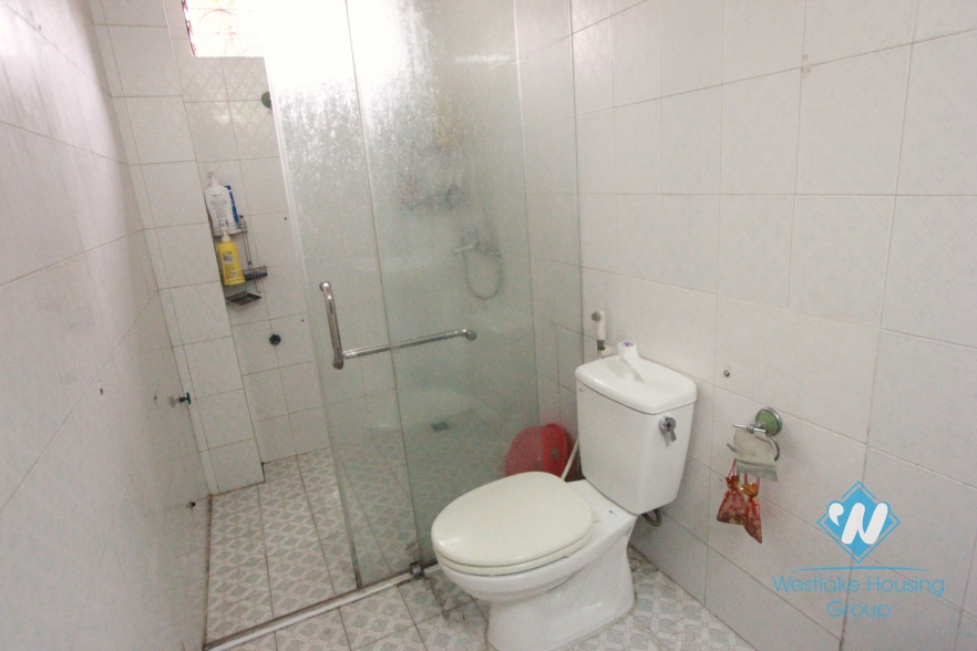 Cheap house for rent in Au Co, Tay Ho, Ha Noi