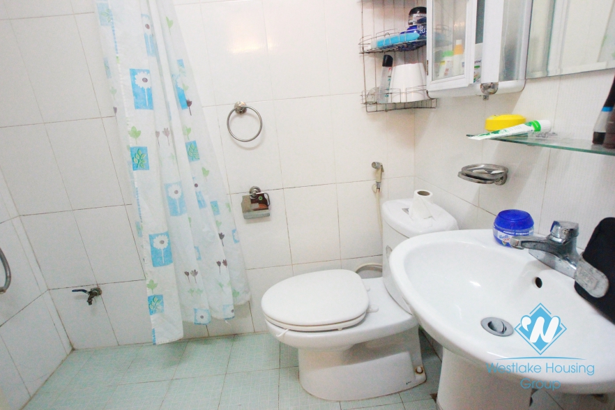 Cheap house for rent in Au Co, Tay Ho, Ha Noi