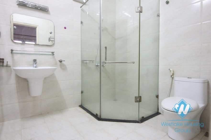 Unfurnished house for rent in Tay Ho district, Ha Noi