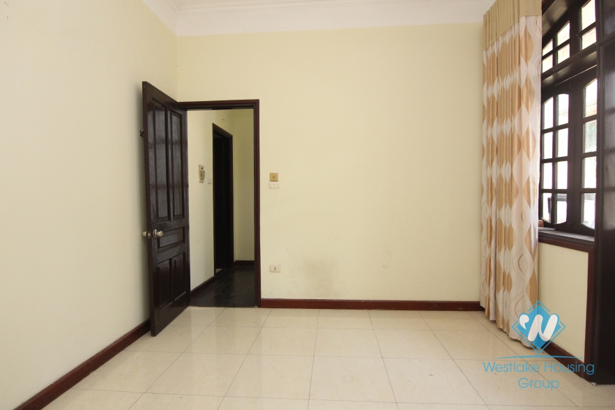 4 bedrooms house for rent in Tay Ho district, Hanoi