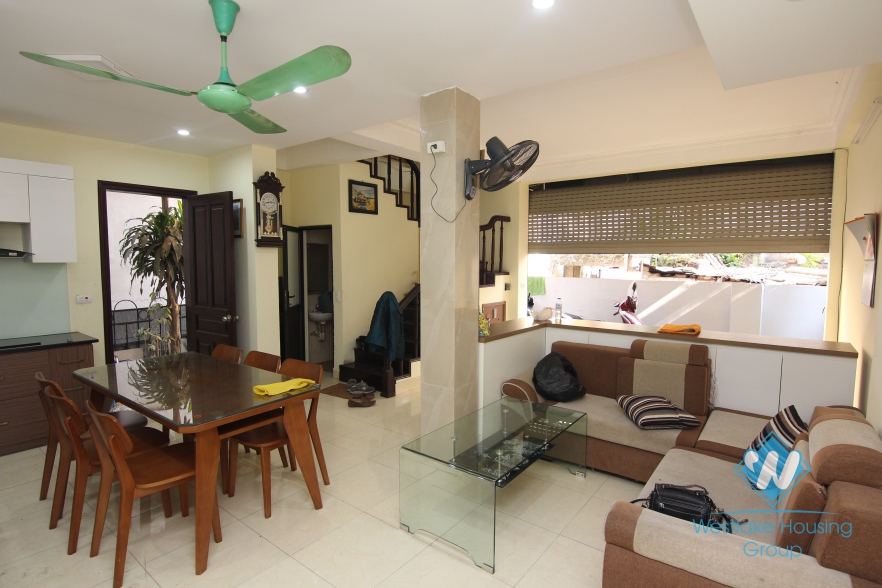 4 bedrooms house for rent in Tay Ho district, Hanoi