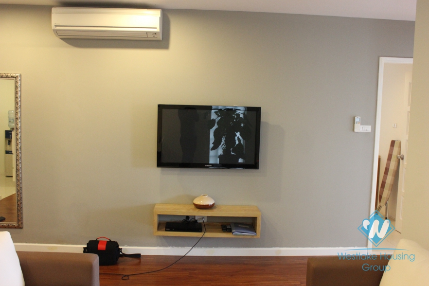 Modern, neat and tidy 2 bedroom apartment in Tay HO