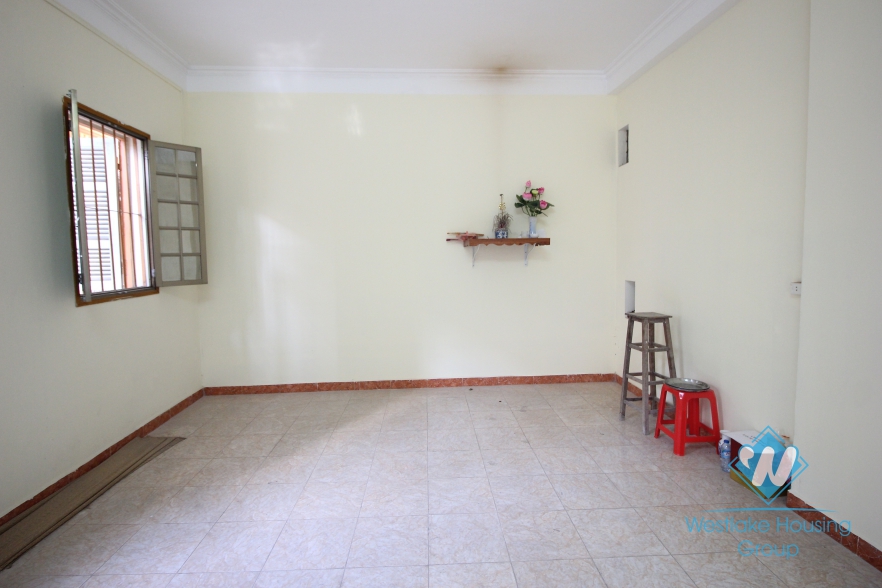 3 floors office for rent in Tay Ho, Hanoi