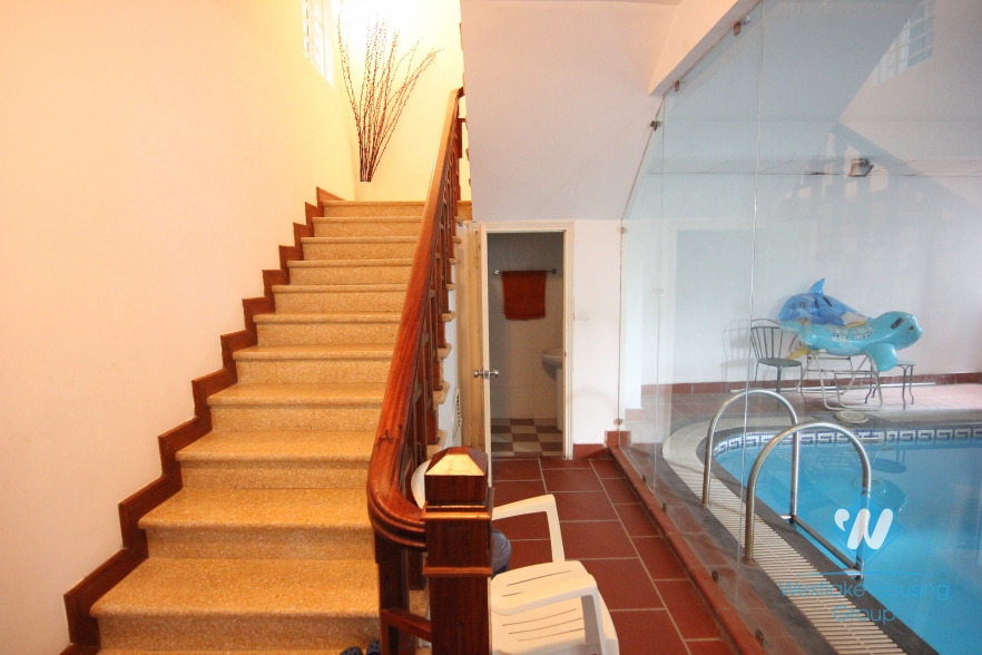 Stunning house on the lake for rent in Tay Ho, Hanoi 