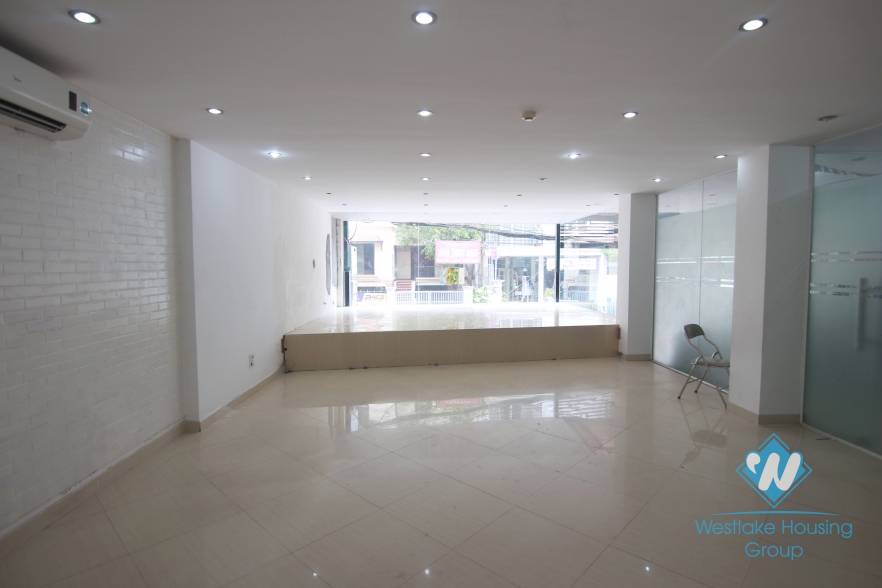 Office for rent on To Ngoc Van street, Tay Ho, Ha Noi