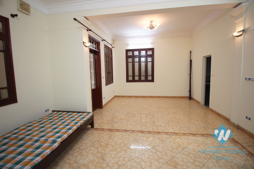 Big house for rent in Au Co street, Tay Ho, Ha Noi
