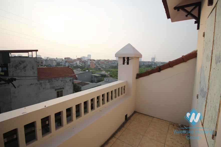 Big house for rent in Au Co street, Tay Ho, Ha Noi
