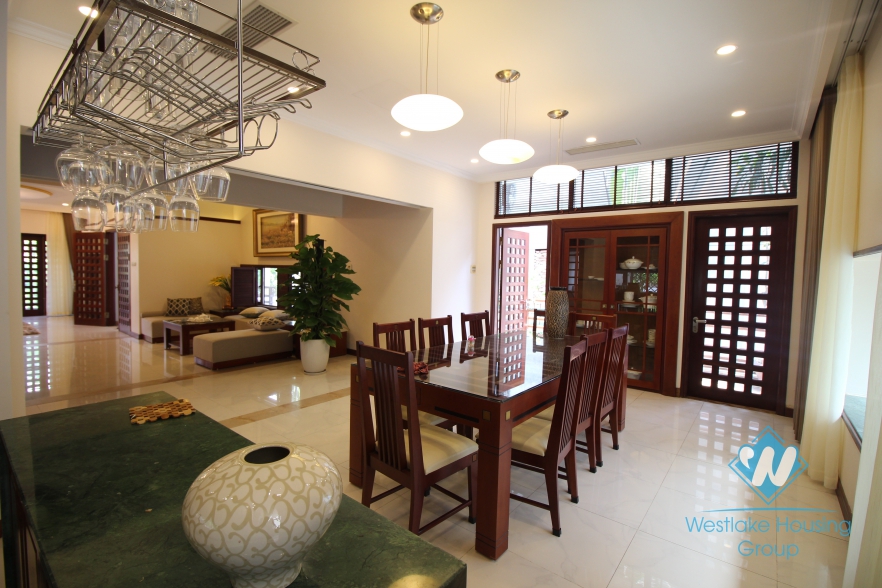 Beautiful house with 4 bedrooms for rent in Quang an ward, Tay Ho district
