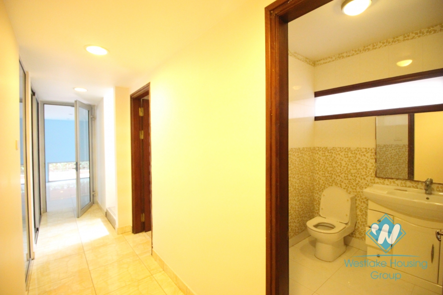 Beautiful house with 4 bedrooms for rent in Quang an ward, Tay Ho district