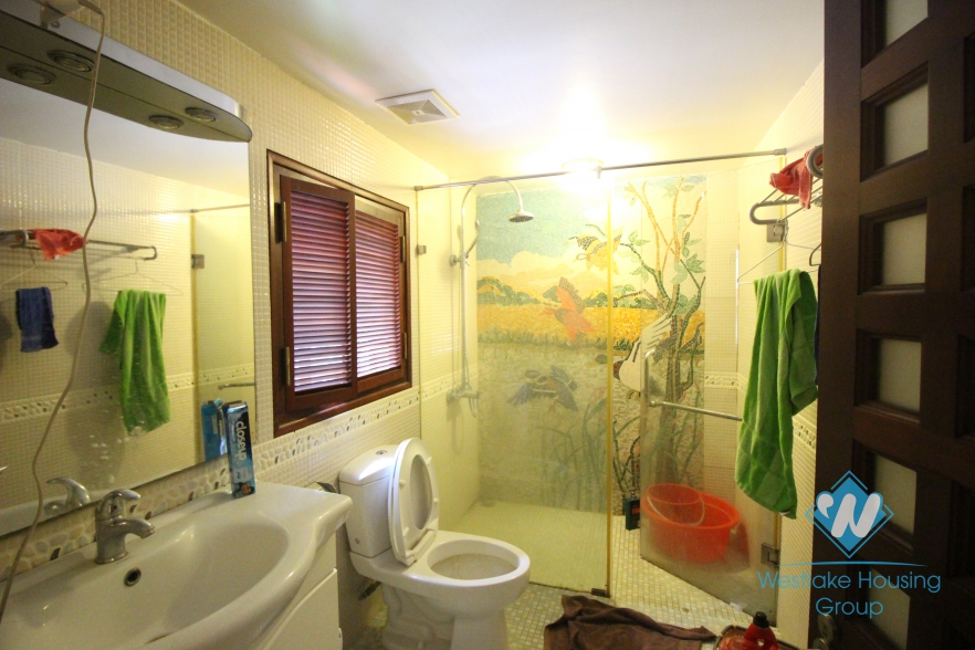 Beautiful house with 4 bedrooms for rent in Quang an ward, Tay Ho district