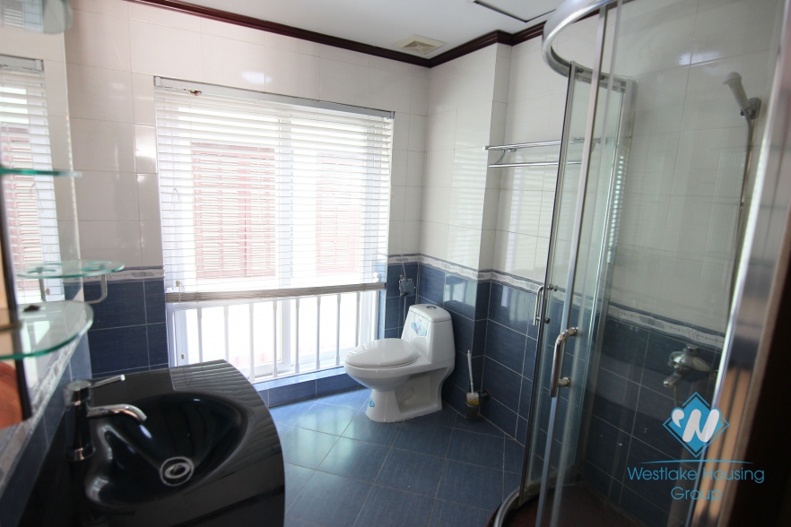 A lovely house with garden, high ceiling and lots of light available for rent in Tay Ho