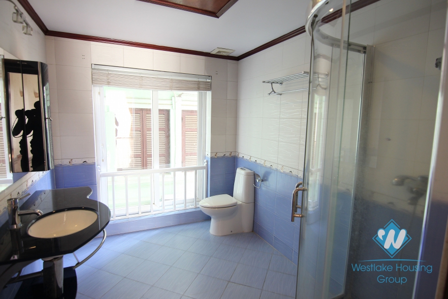 A lovely house with garden, high ceiling and lots of light available for rent in Tay Ho