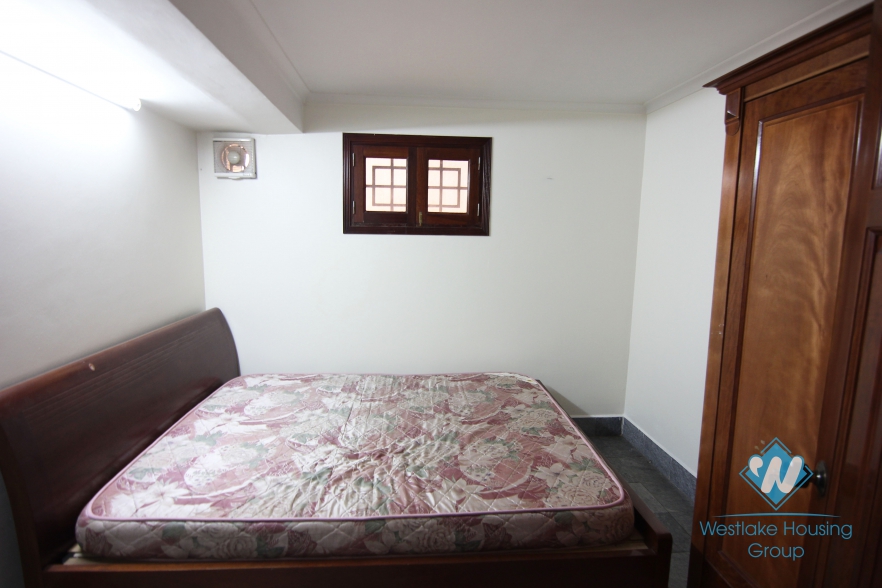 A lovely house with garden, high ceiling and lots of light available for rent in Tay Ho