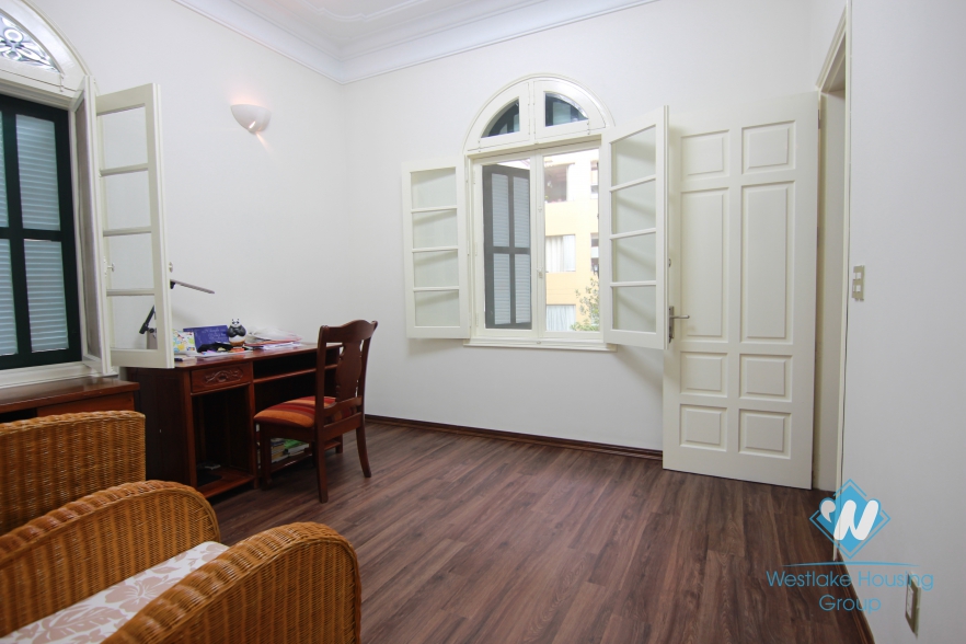 Gorgeous stand alone villa for rent with 250 sqm yard and garden, Tay Ho, Hanoi