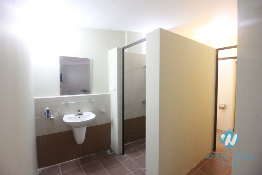 Office for lease on To Ngoc Van street, Tay Ho district