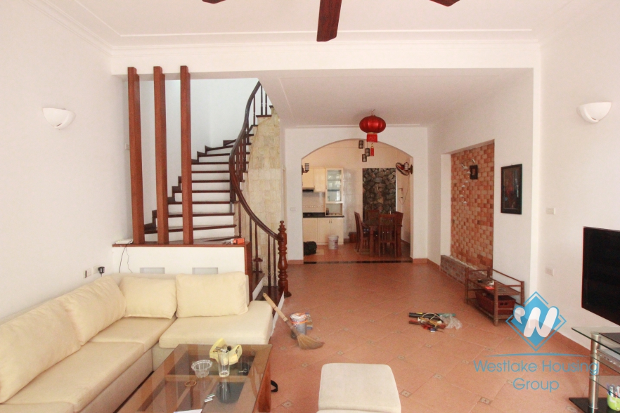 Charming house for rent in Au Co Street, Tay Ho, Hanoi, Quiet location