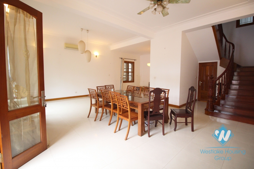 Very bright house with 4 bedrooms for lease in Tay Ho area