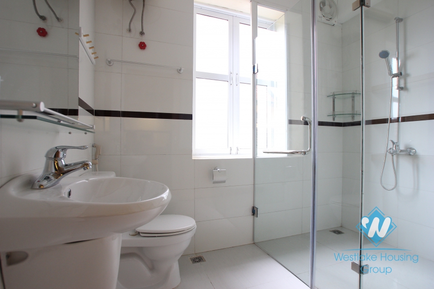 Spacious 02 bedroom apartment for rent in Westlake area, great location