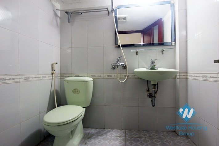 A cheap 3 bedrooms house for rent in Au co, Tay ho