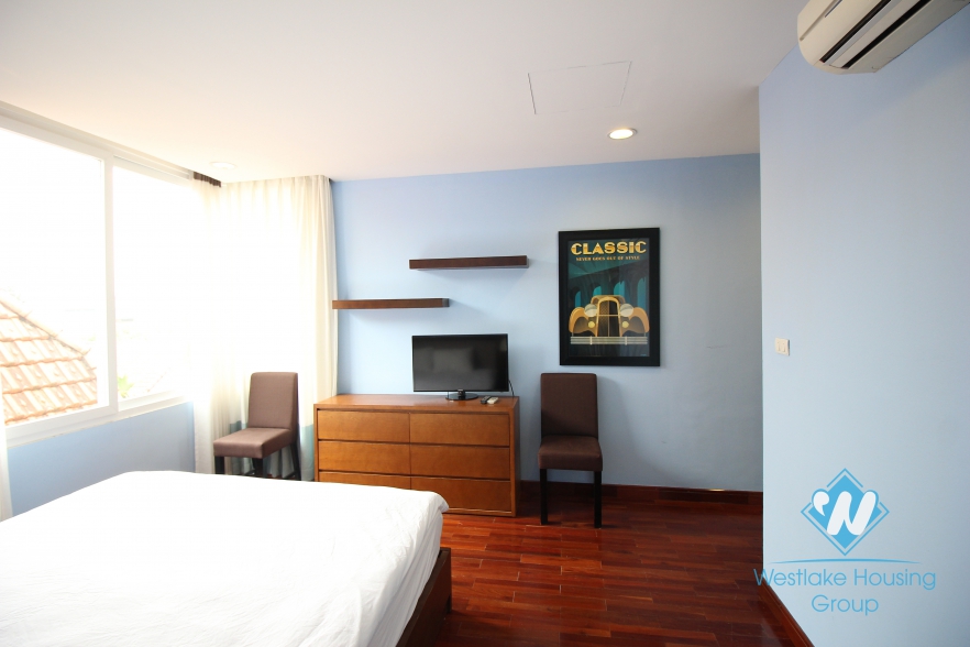 Lakeside lovely apartment for rent in Tay Ho, Hanoi