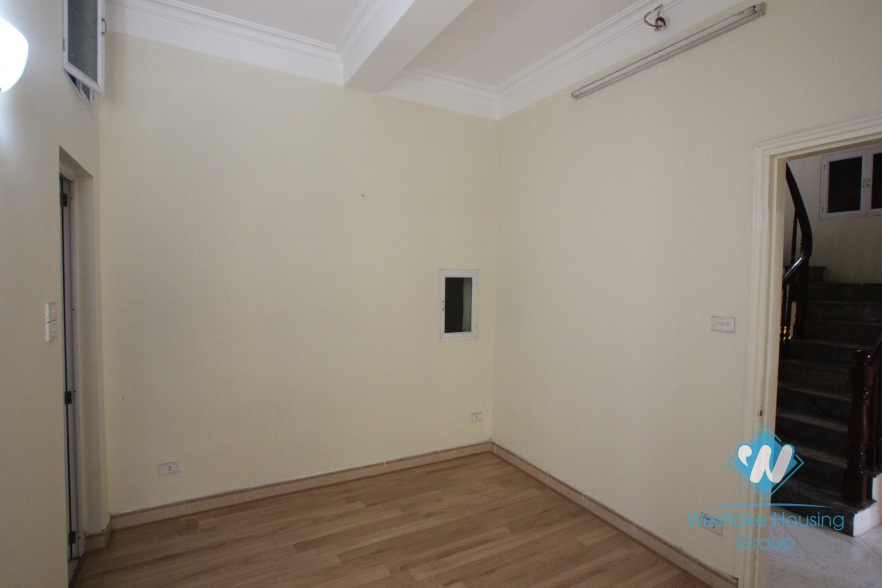  3 bedroom house for rent on Dang Thai Mai Street, Tay Ho, Ha Noi - unfurnished