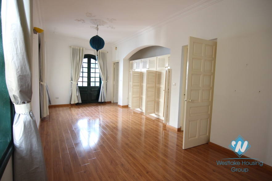 Quiet and bright house with lots of space for rent in Tay Ho
