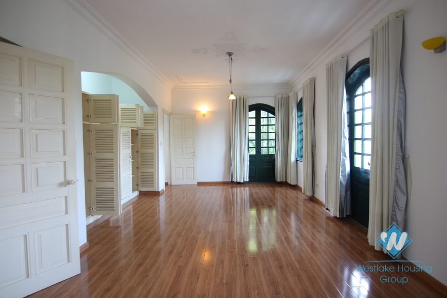 Quiet and bright house with lots of space for rent in Tay Ho