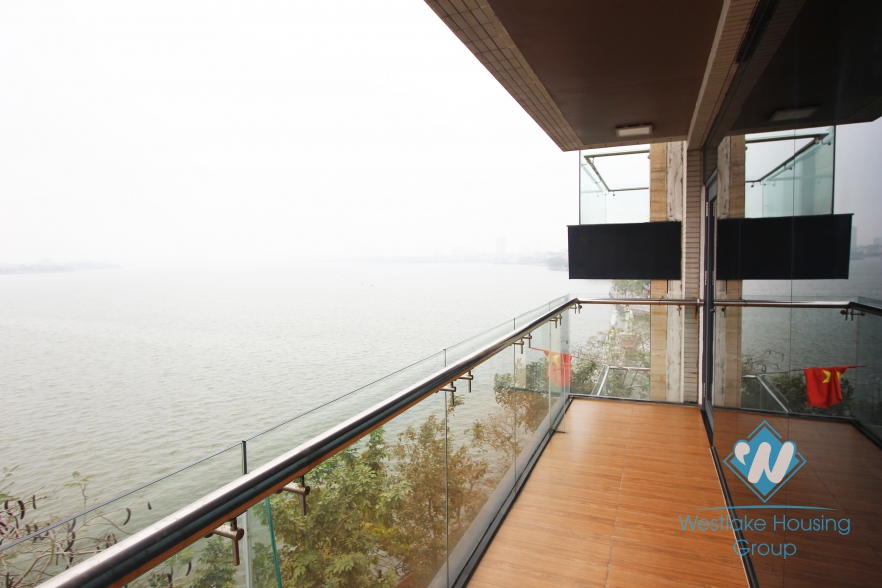 Spacious, lake view apartment for rent on the West side of West lake