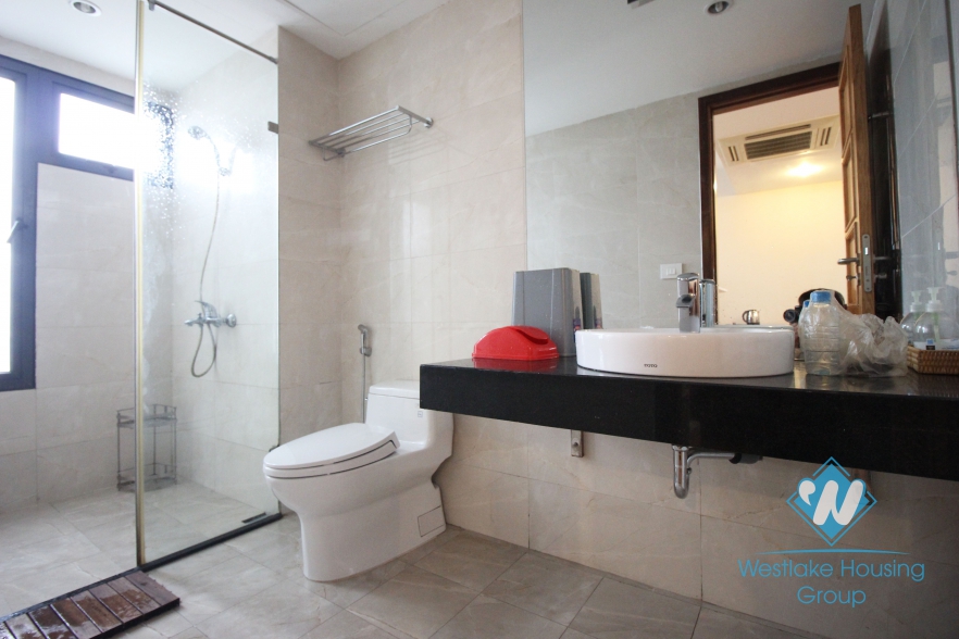 Spacious, lake view apartment for rent on the West side of West lake