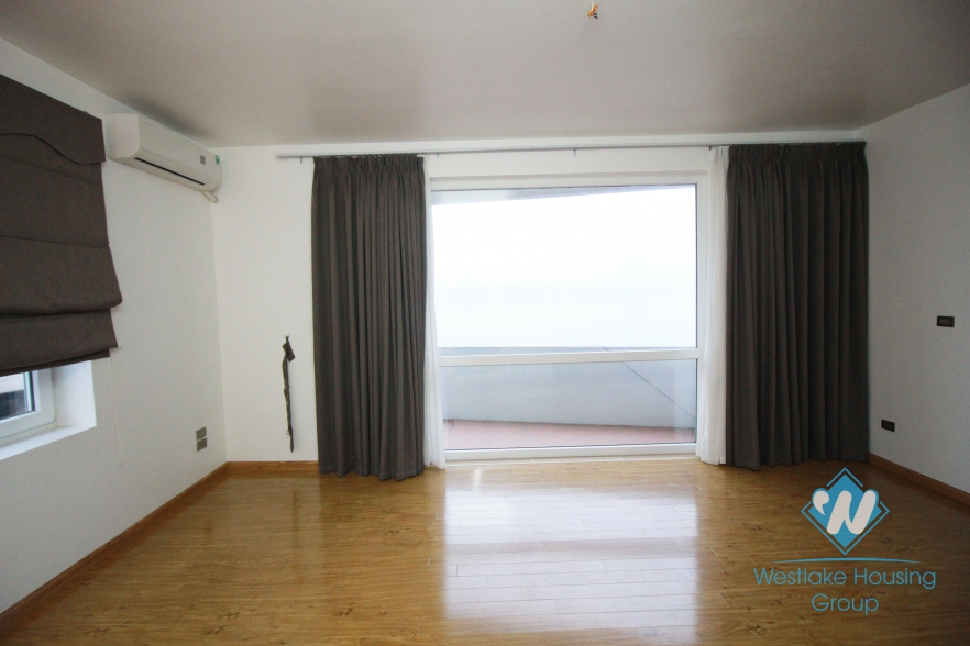 Lake view and unfurniture house for rent in Tay Ho area