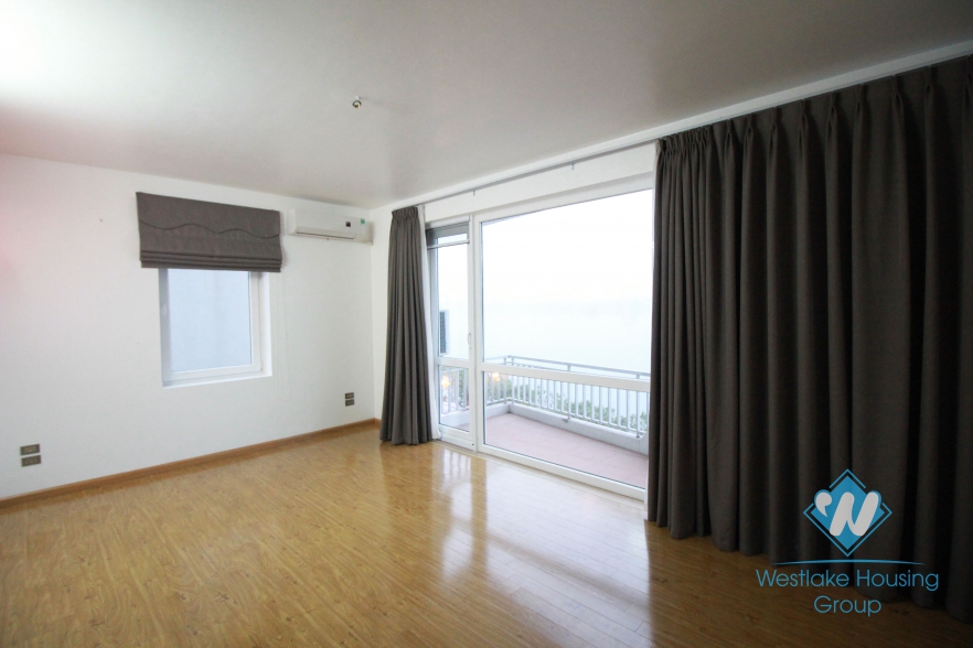 Lake view and unfurniture house for rent in Tay Ho area