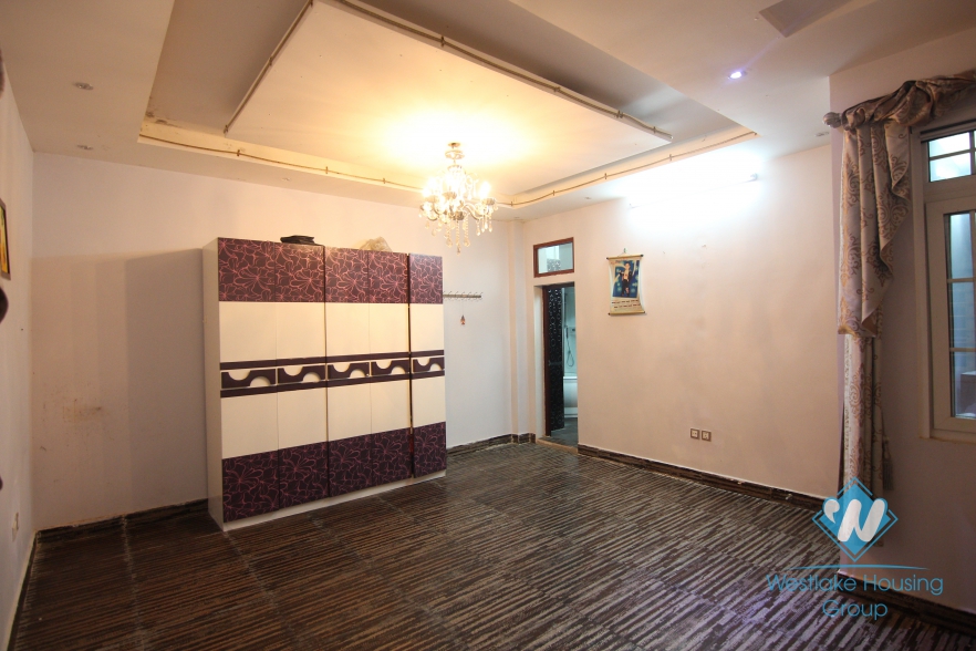 House for rent with business premises in Tay Ho, Ha Noi
