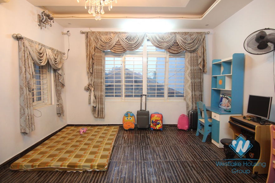 House for rent with business premises in Tay Ho, Ha Noi