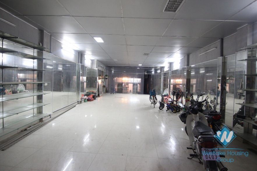 House for rent with business premises in Tay Ho, Ha Noi