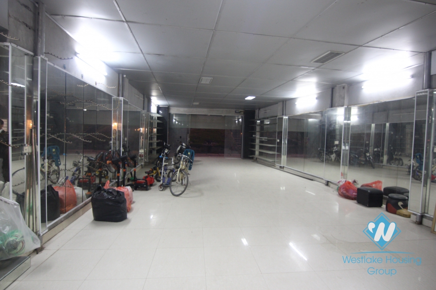 House for rent with business premises in Tay Ho, Ha Noi