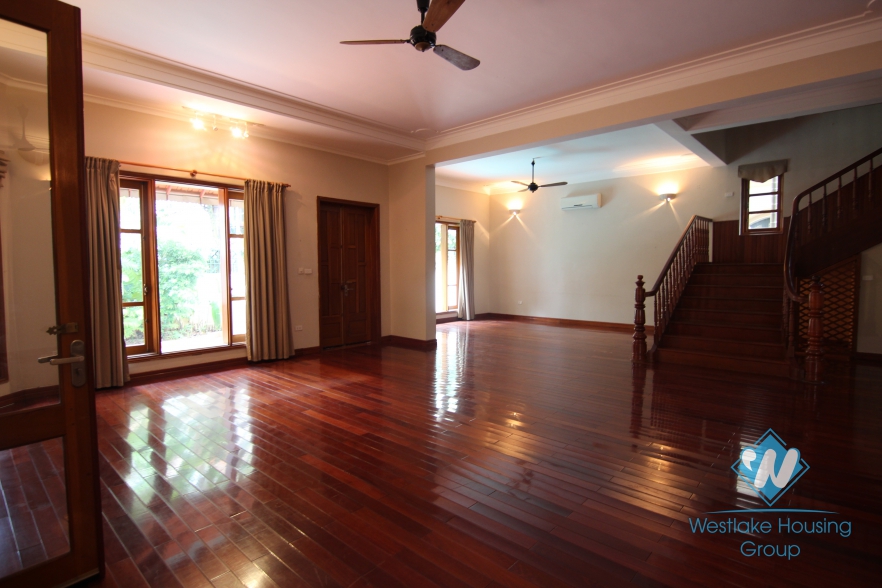 Amazing spacious house with nice garden and swimming pool for rent in Tay Ho