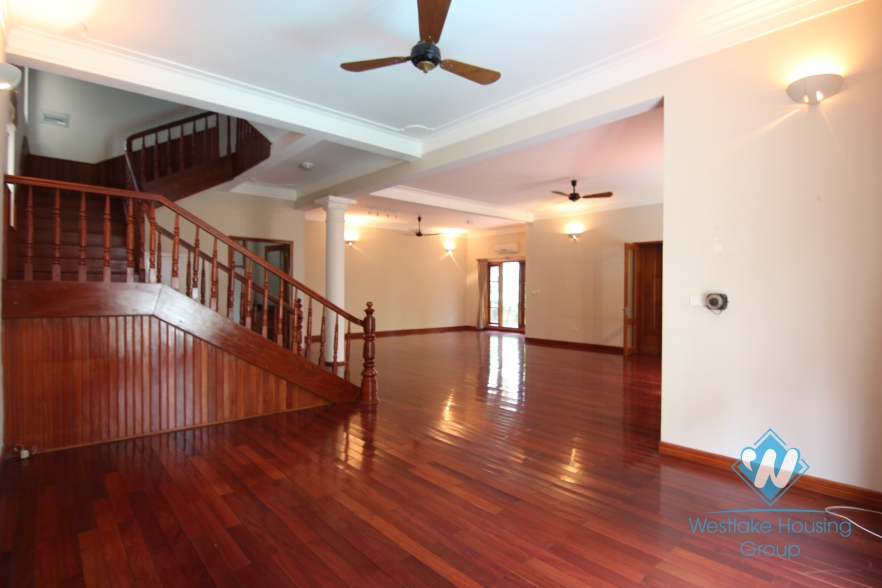 Amazing spacious house with nice garden and swimming pool for rent in Tay Ho
