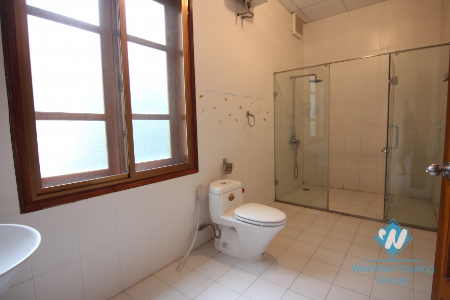 Amazing spacious house with nice garden and swimming pool for rent in Tay Ho