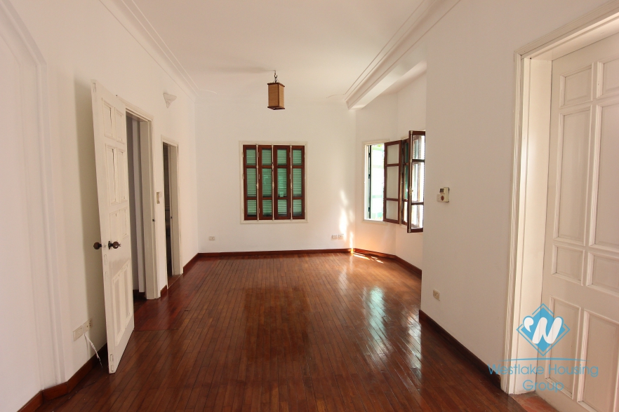 Nice house newly renovated to rent in Tay Ho