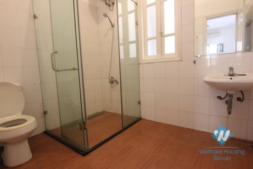 Nice house newly renovated to rent in Tay Ho