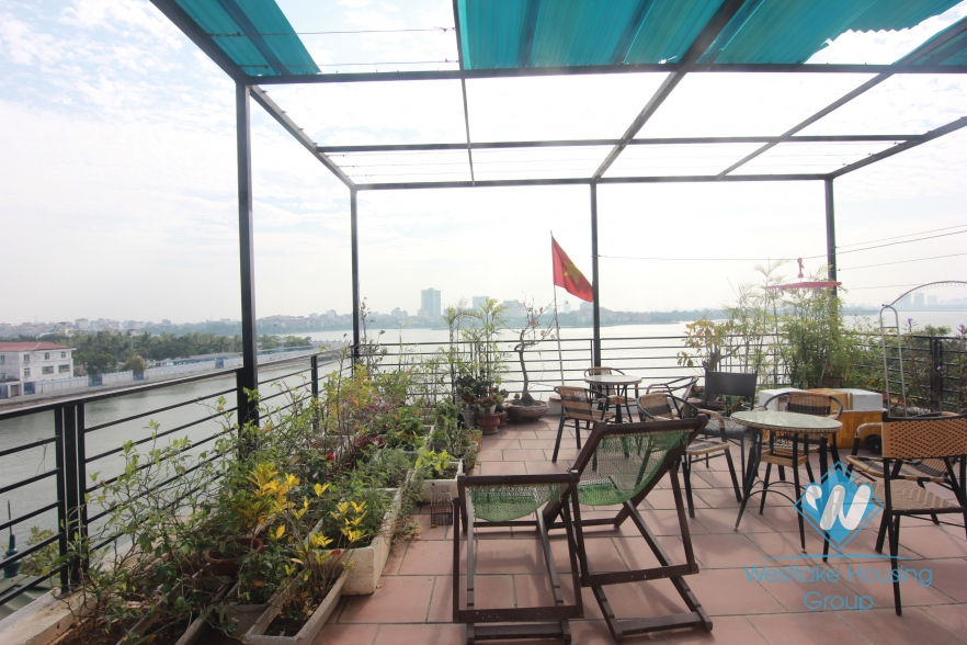 Morden apartment for rent in Tay Ho area. Near Water Park 