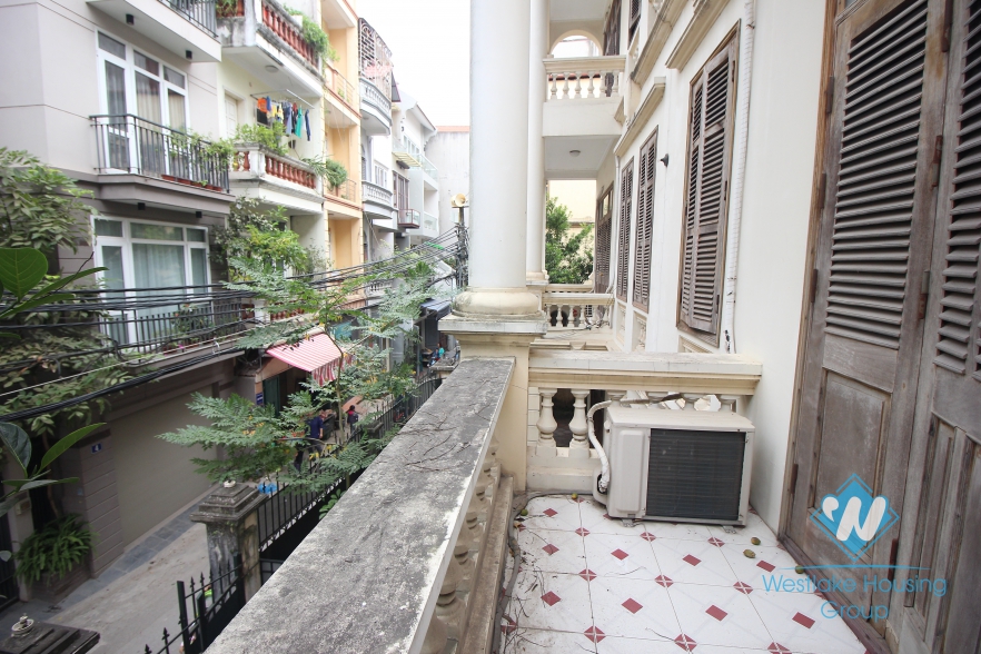 Unfirnished house with cheap price for rent in Tay Ho, Hanoi