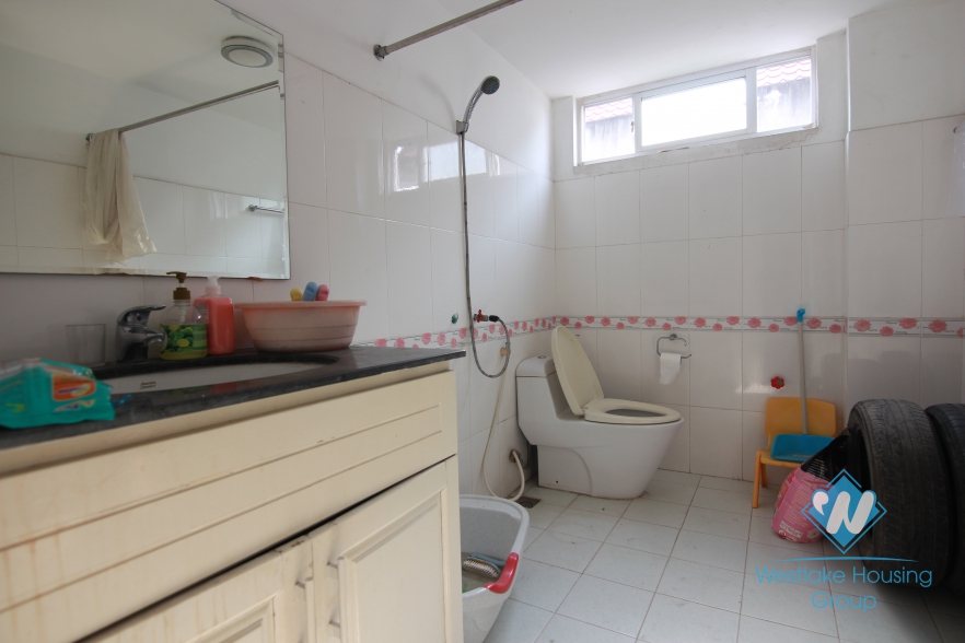 Budget 6 bedroom house for rent in Tay Ho, Ha Noi