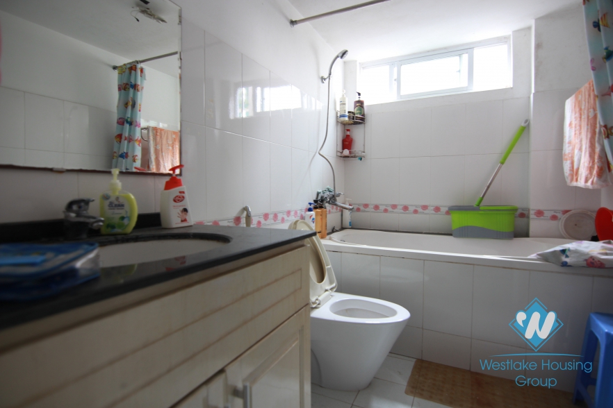Budget 6 bedroom house for rent in Tay Ho, Ha Noi