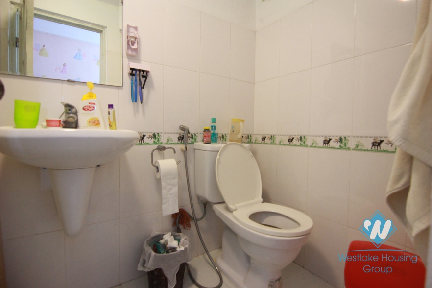 Budget 6 bedroom house for rent in Tay Ho, Ha Noi