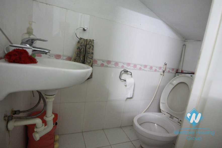 Budget 6 bedroom house for rent in Tay Ho, Ha Noi